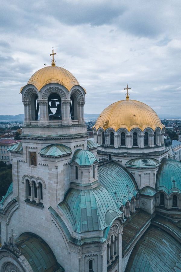 Photo of some of the golden domes atop the Aleksander Nevski Cathedral famous Sofia Bul