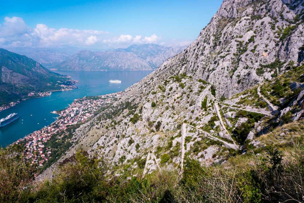 Photo from the third viewpoint to the right where you can see the back and forth of the path on the Ladder of Kotor